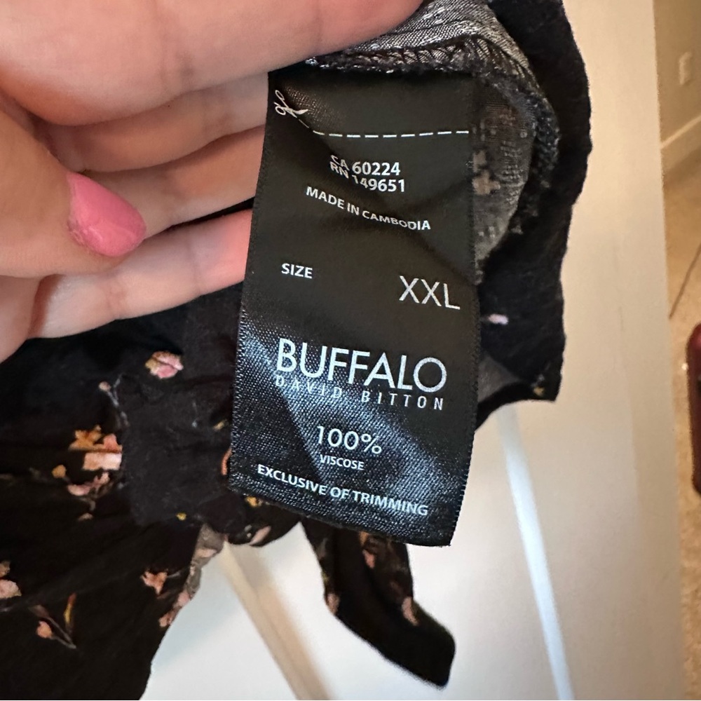 Buffalo David Bitton Black Floral Tie Front Blouse Short Sleeve Size XXL - Picture 6 of 9